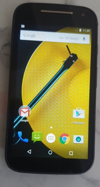 Motorola MOTO E – 4GB – Smartphone schwarz (entsperrt)