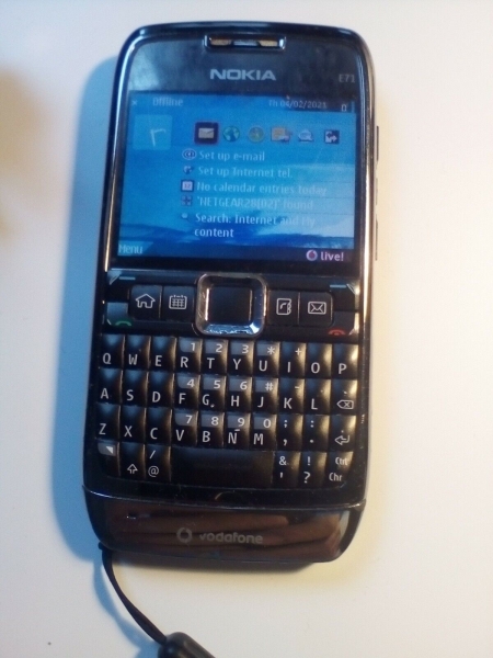 Nokia E71 – Silber (Vodafone) Smartphone entsperrt