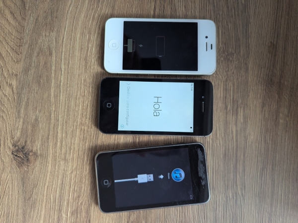 iPhone 4, 4s und iPod Touch 2. Gen. Ungetestet (nur Teile)