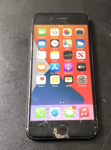 Apple iPhone SE 2020 64GB – Grau – gesprungen