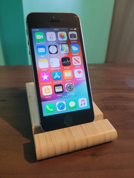GÜNSTIGES Apple iPhone 5s 16GB spacegrau entsperrt Smartphone – niedriger Batteriezustand