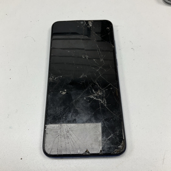 Huawei P smart (2019) POT-LX1A – Smartphone defekt P Smartschaden
