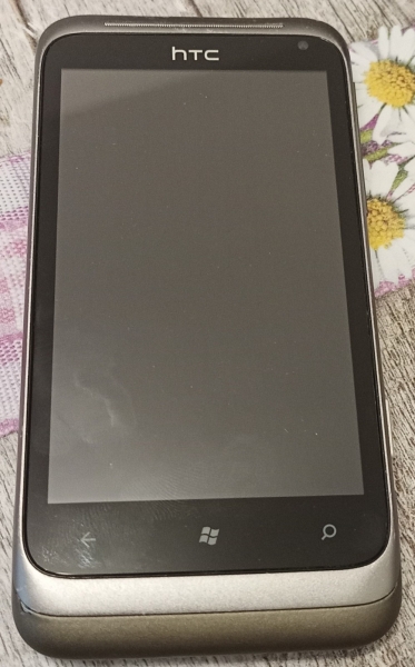 HTC  Radar Radar – 8GB – Metall Silber (Ohne Simlock) Smartphone