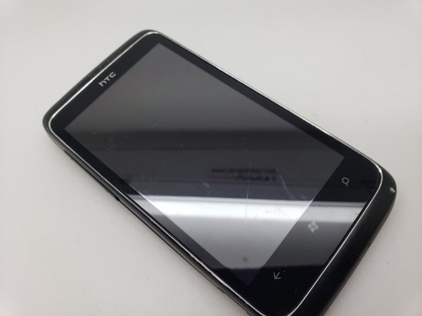 (ENTSPERRT) HTC 7 Trophy Android Touchscreen schwarz Smartphone (8GB) 3UKPOST