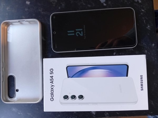 Samsung Galaxy A54 5G 128GB weiß entsperrt Smartphone