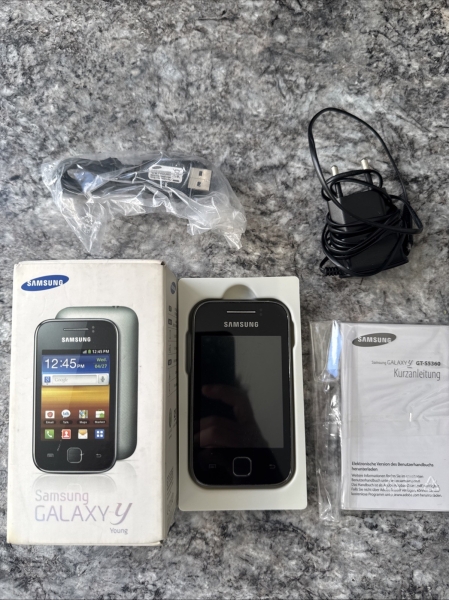 Samsung Galaxy Y GT-S5360 – Metallic Gray Smartphone Gebraucht