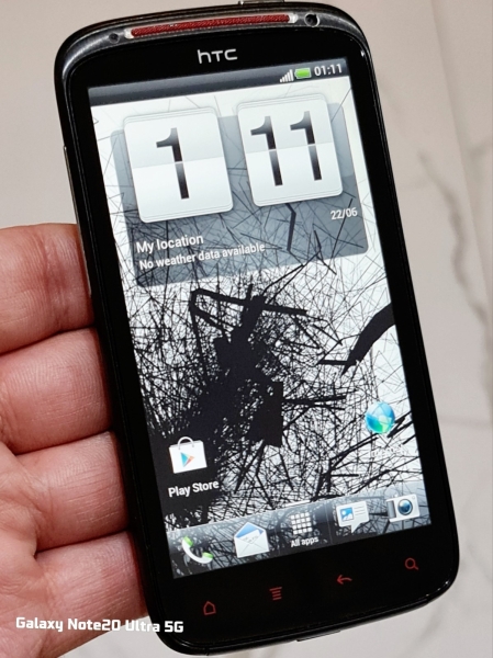 HTC Sensation XE mit Beat Audio Z715e entsperrt Smartphone einwandfreier Zustand