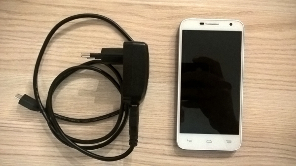 Alcatel One Touch Idol 2 Mini Smartphone! Sehr guter Zustand! Display-defekt!