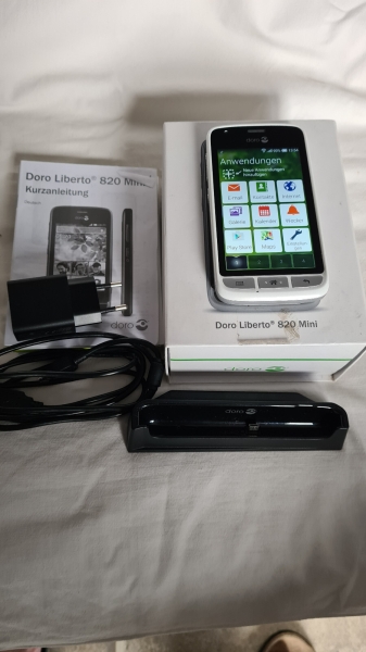 Doro  Liberto 820 Mini – 2GB – Weis (Ohne Simlock) Smartphone