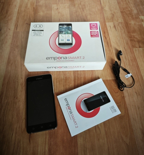 Emporia SMART.2 Senioren-Handy in schwarz und OVP ( defekt )