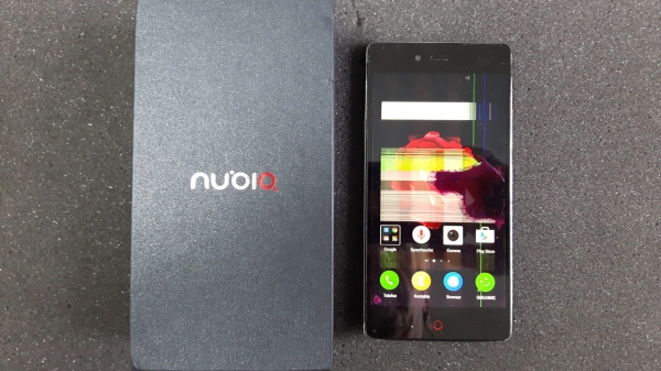 ZTE Nubia Z9 NX511J Z9 Mini, Ohne Simlock, Smartphone schwarz, Display defekt