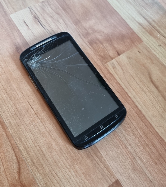 ZTE / Medion Life P4310 in schwarz ( defekt )