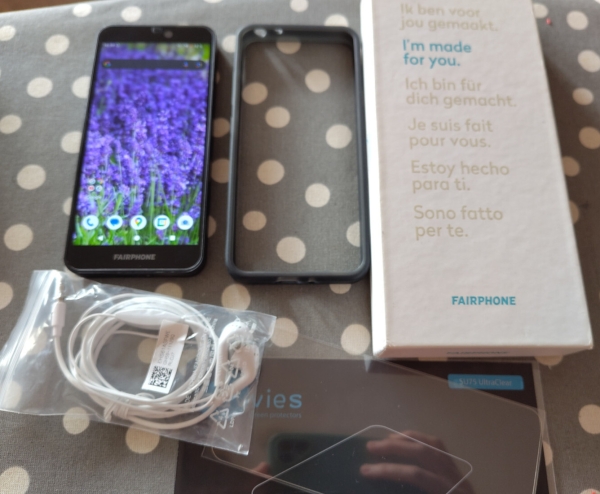 Fairphone 3 Smartphone, Dual-SIM 64 GB Schwarz, mit Zubehörpaket