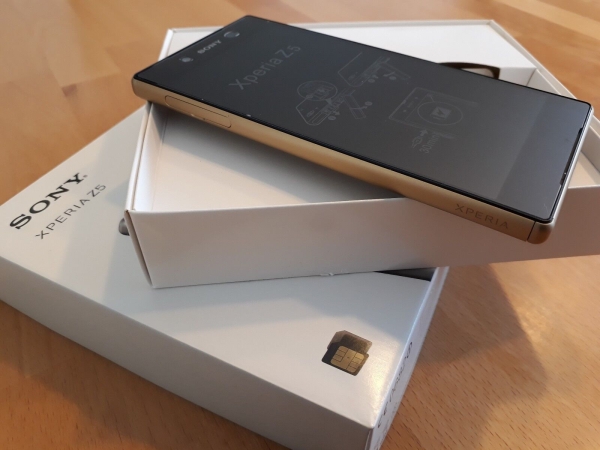 Sony Xperia Z5 32GB Gold  >>> 36 Monate ( 3 Jahre ) Gewährleistung