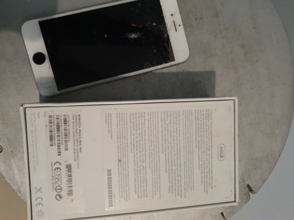 Smartphone iphone 6 ohne Zubehör Original Verpackung defekt