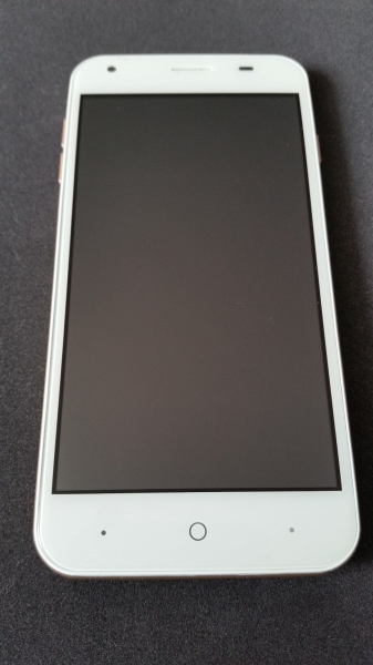 Acer Liquid Z6 – Gold/Weiss Smartphone