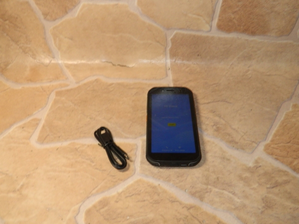 CAT S42 Outdoor Smartphone / Schwarz / 32GB – SEHR GUT