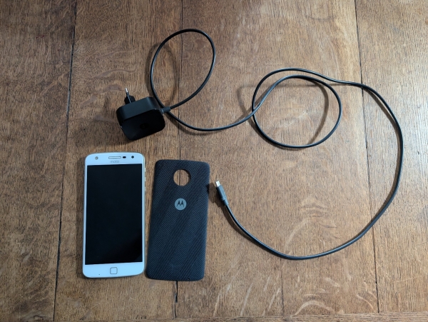 Lenovo Moto Z Play 32GB XT1635-02 White/Fine Gold