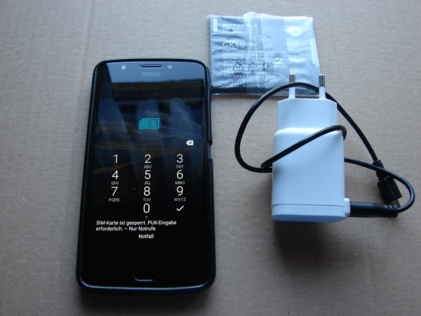 Lenovo moto e4 Smartphone XT1762 16 mit Zubehörpaket