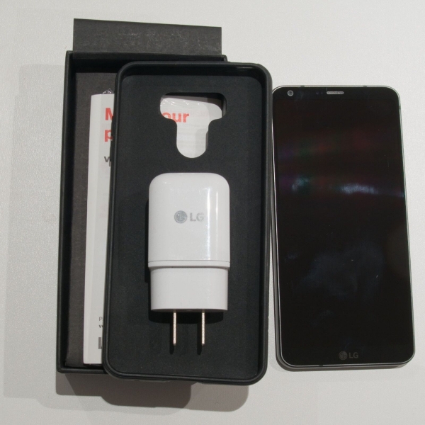 Verizon LG G6: VS988 32GB Astro Black 5.7″ 4G Smartphone – READ