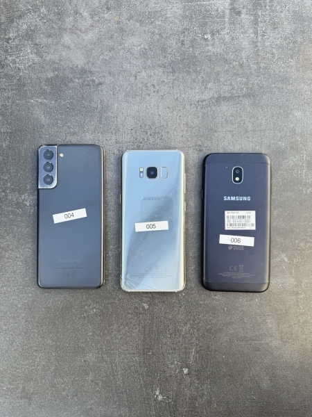 Samsung Galaxys S21, S8, J3 Smartphones, Handys, defekt (004-006)