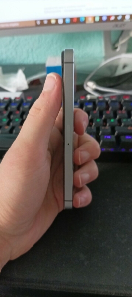 Apple iPhone 5s Space Grau (Speicherplatz ungewiss)