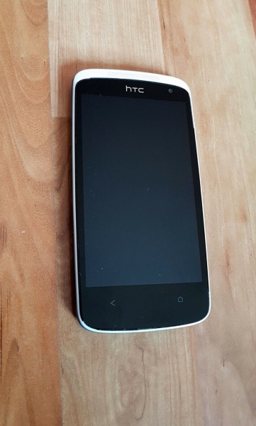 HTC Desire 500 Modell OP3Z112 in weiss-blau ( defekt )