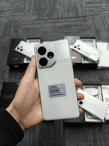 OPPO Realme GT 7  256/512GB Android Smartphone