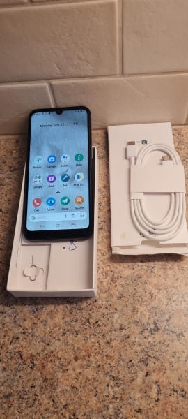 Doro 8100 Smartphone grau 32GB Werksrückstellung sehr guter Zustand, C