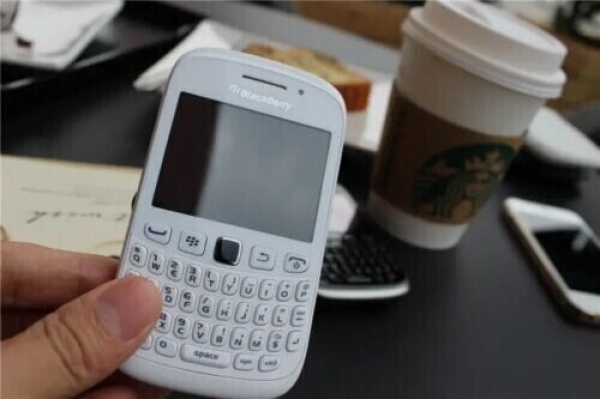 Original Unlocked BlackBerry Curve 9320 Black GSM 3G GPS QWERTY Smartphone