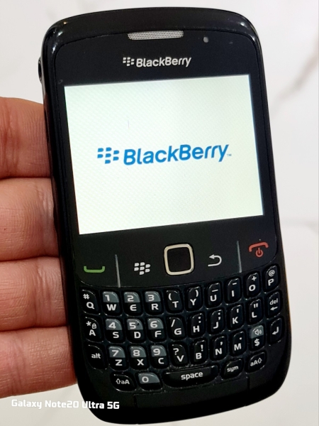BlackBerry Curve 8520 (entsperrt) Smartphone Top Zustand mit Ladegerät