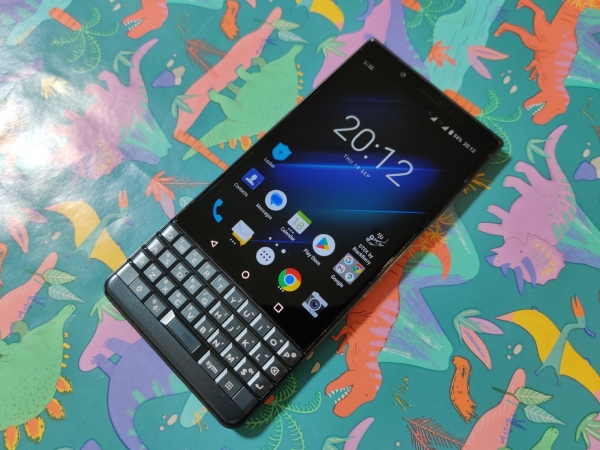 Blackberry KEY2 LE (entsperrt) Dual Sim QWERTZ Android Smartphone