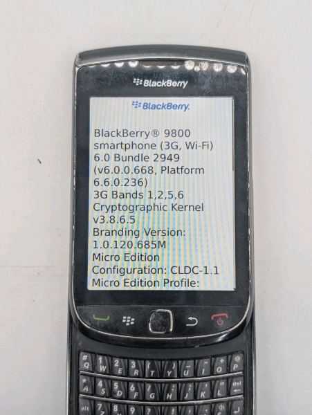 Blackberry 9800 Taschenlampe schwarz funktionstüchtig 4GB Vodafone etwas zerkratzt