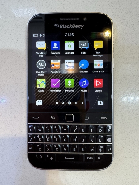 Blackberry Classic Q20 16GB schwarz (entsperrt) sehr guter Zustand