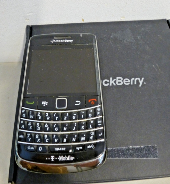 BlackBerry Bold 9700 –Schwarz (T-Mobile) Smartphone in OVP (akku defekt )