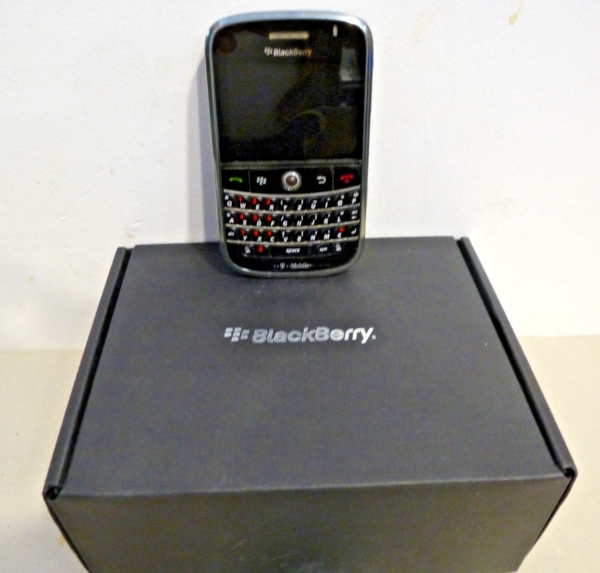 BlackBerry Bold 9000 – 1GB-Schwarz (T-Mobile) Smartphone in OVP (akku defekt )