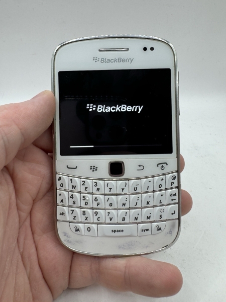 BlackBerry Bold 9900 – 8GB – weißes (entsperrt) Smartphone. Getestet & funktionsfähig