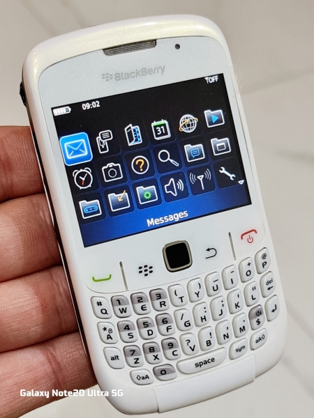 BlackBerry Curve 8520 (entsperrt) Smartphone einwandfreier Zustand mit Ladegerät