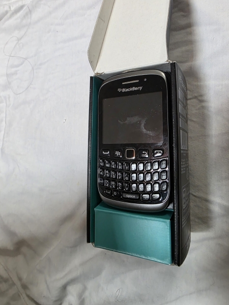 Original BlackBerry Curve 9320 GSM 3G GPS QWERTY Unlocked Smartphone With Box