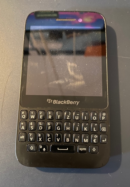 BlackBerry  Q5 – 8GB – Schwarz (Ohne Simlock) Smartphone Funktioniert