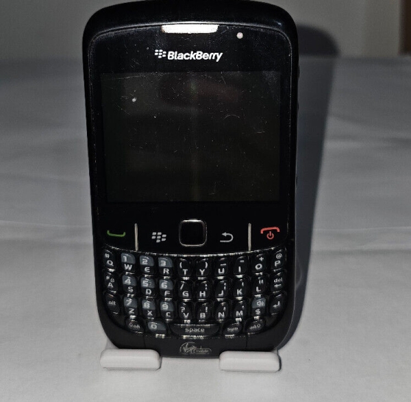 BlackBerry Curve 8520 2,4″ 256 MB 2MP EE gesperrt Smartphone schwarz voll funktionsfähig