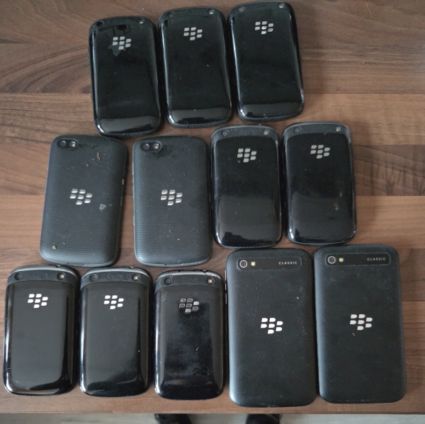 Black Berry Restposten X12 Ersatzteile oder Reparaturen