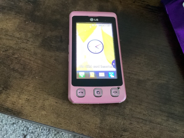 LG Cookie KP500 3G Smartphone