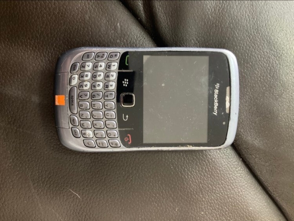 Blackberry Curve 8520 grau QWERTZ Handy Smartphone Ersatzteile oder Reparatur