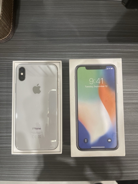 Apple iPhone X 64gb Silber (Entsperrt) Sehr Guter Zustand