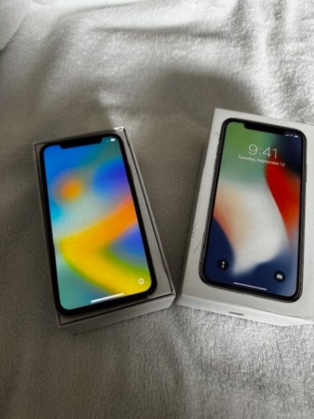 Apple iPhone X – 64GB – Silber (Entsperrt) A1901 (GSM)