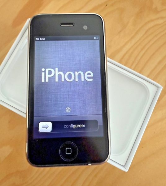 Apple iPhone 3GS (3. Gen, 32GB, WHTE A1303) – SIM FREI