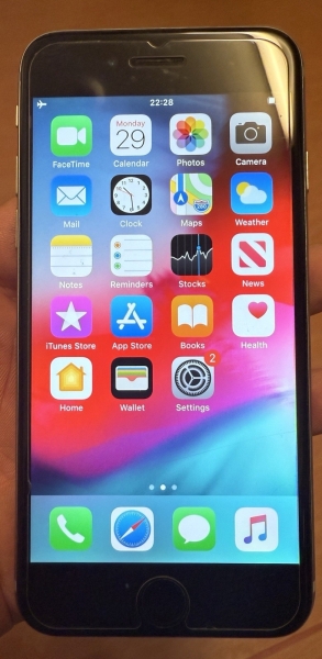 Apple iPhone 6s spacegrau 32GB Touchscreen Smartphone