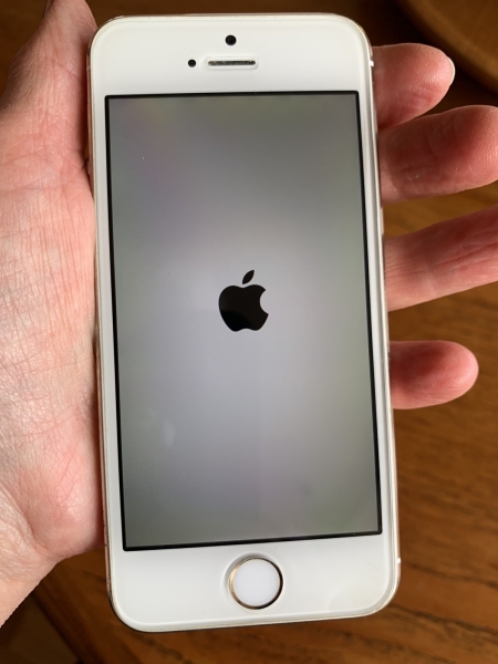 Apple iPhone 5s – 16GB – Silber (Entsperrt). Gebraucht. Voll funktionsfähig. Fab con