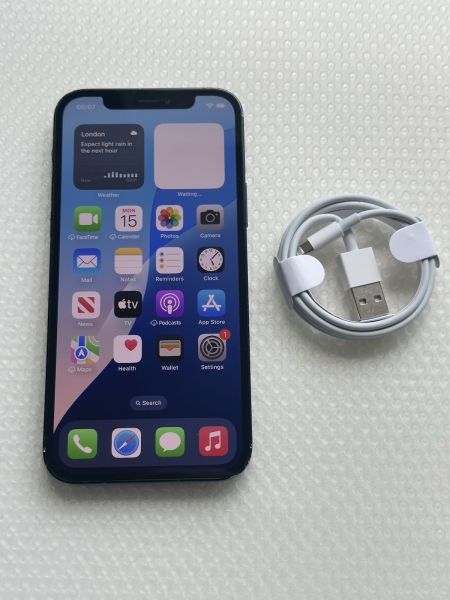 Apple iPhone 12 schwarz 64GB entsperrt Smartphone verpackt BH87% sehr guter Zustand